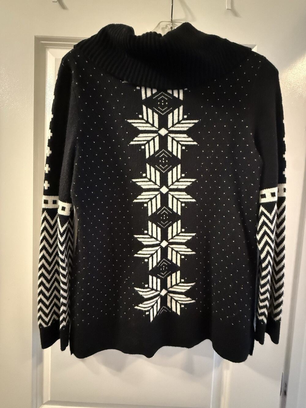 Talbots Petites Sweater Womens MP Black White Fair Isle Snowflake Turtleneck